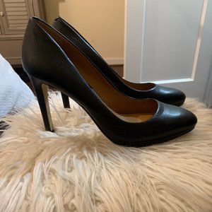 Banana Republic Black Pumps